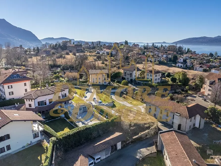 Immagine 37 di Villa in vendita  a Verbania