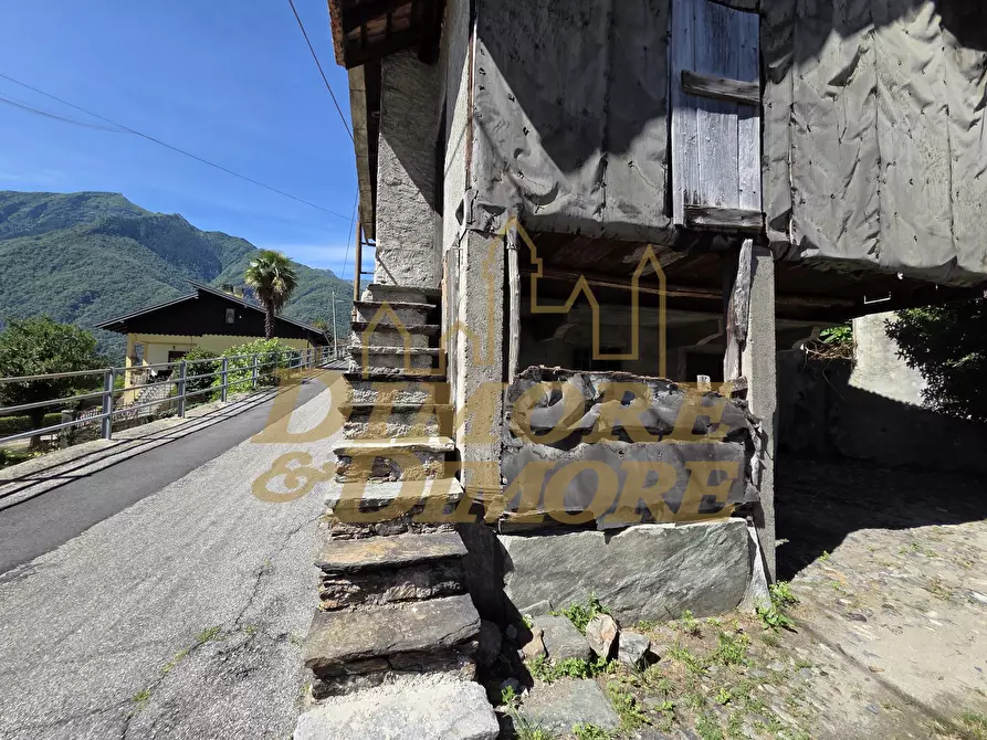 Immagine 4 di Rustico / casale in vendita  a Premosello-Chiovenda