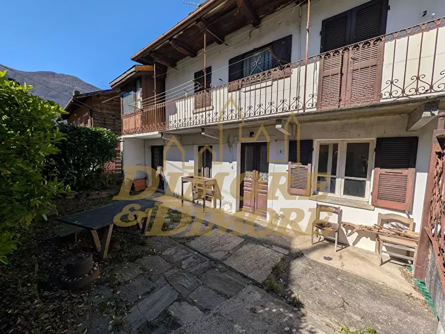 Immagine 2 di Casa indipendente in vendita  a Beura-Cardezza