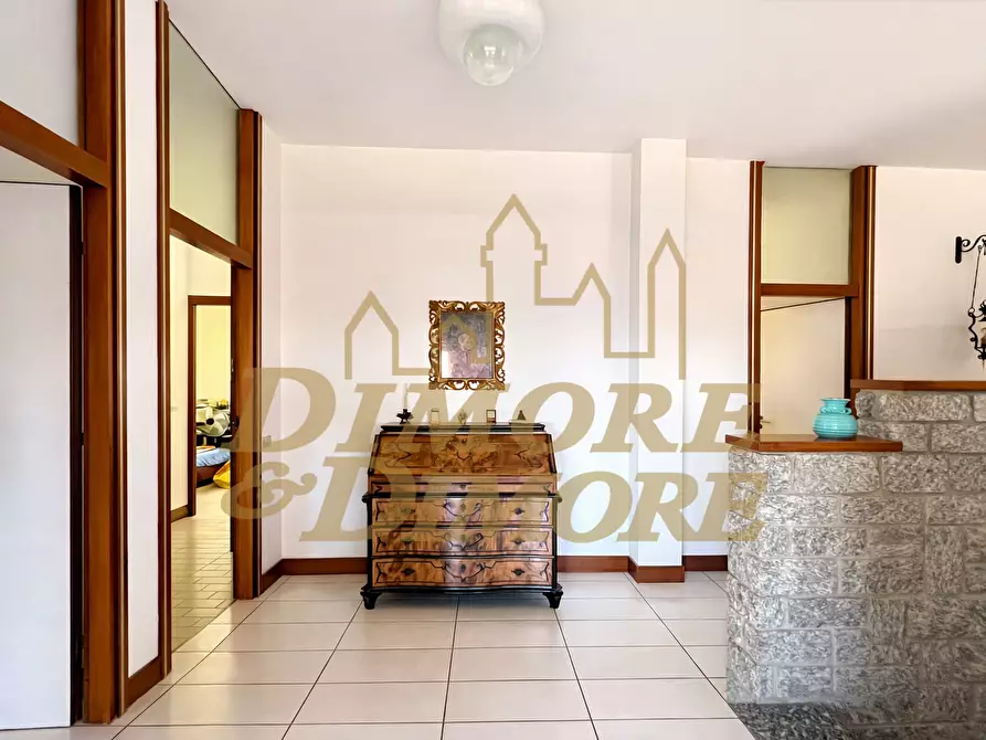 Immagine 13 di Villa in vendita  in Via Ludovico Ariosto 18 a Varese