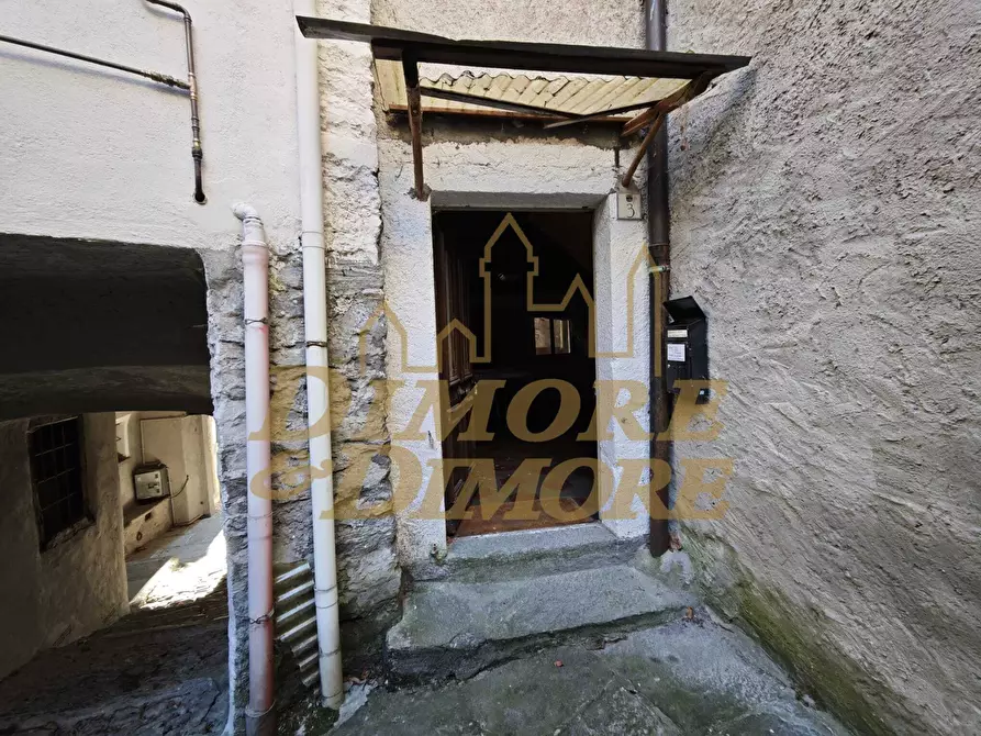 Immagine 27 di Trilocale in vendita  a Craveggia