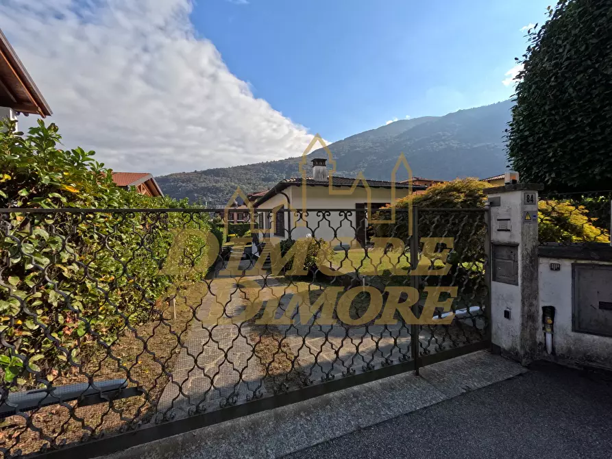 Immagine 1 di Villa in vendita  in Via alla Piana 84 a Cannobio