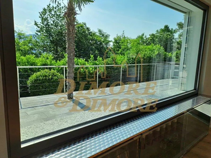Immagine 4 di Villa in vendita  a Cannobio
