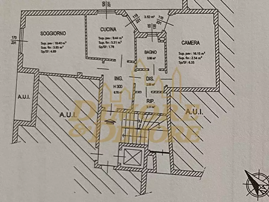 Immagine 17 di Trilocale in vendita  in Piazza Castello 27 a Verbania