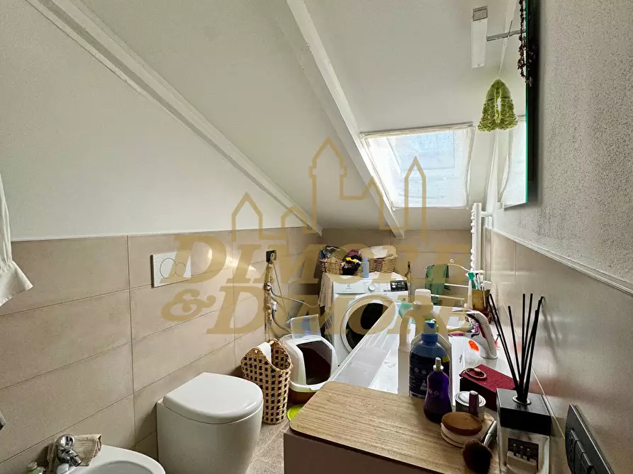 Immagine 11 di Porzione di casa in vendita  in via firenze a Arizzano