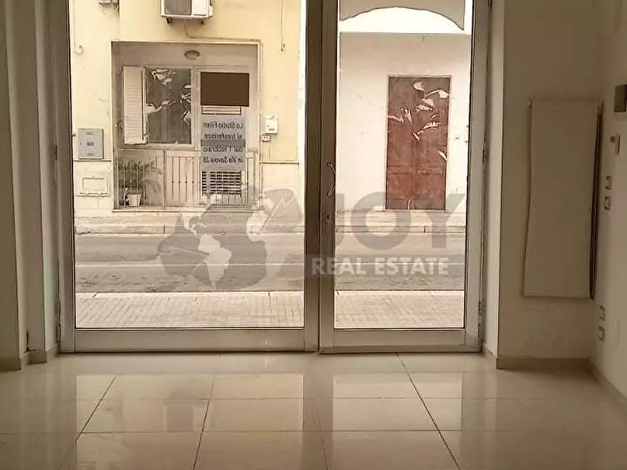 Immagine 3 di Locale commerciale in affitto  in Viale XXIV Maggio a Galatone