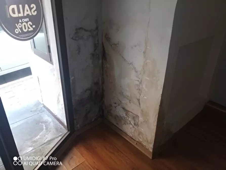 Immagine 3 di Locale commerciale in vendita  in CORSO ROMA a Lanciano