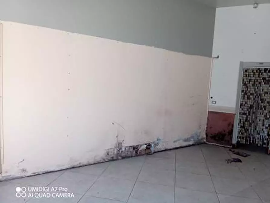 Immagine 9 di Locale commerciale in affitto  in VIALE CAPPUCCINI a Lanciano