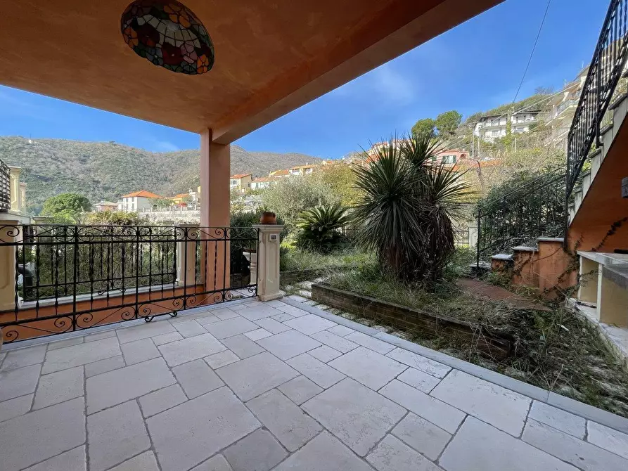 Immagine 12 di Villetta a schiera in vendita  a Alassio