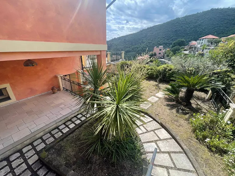 Immagine 31 di Villetta a schiera in vendita  a Alassio