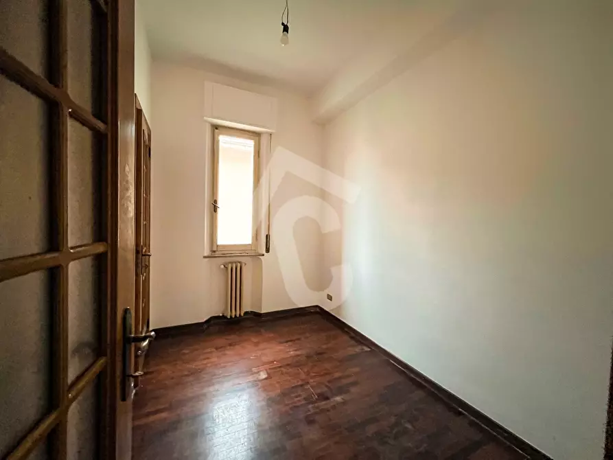 Immagine 9 di Pentalocale in vendita  a Jesi