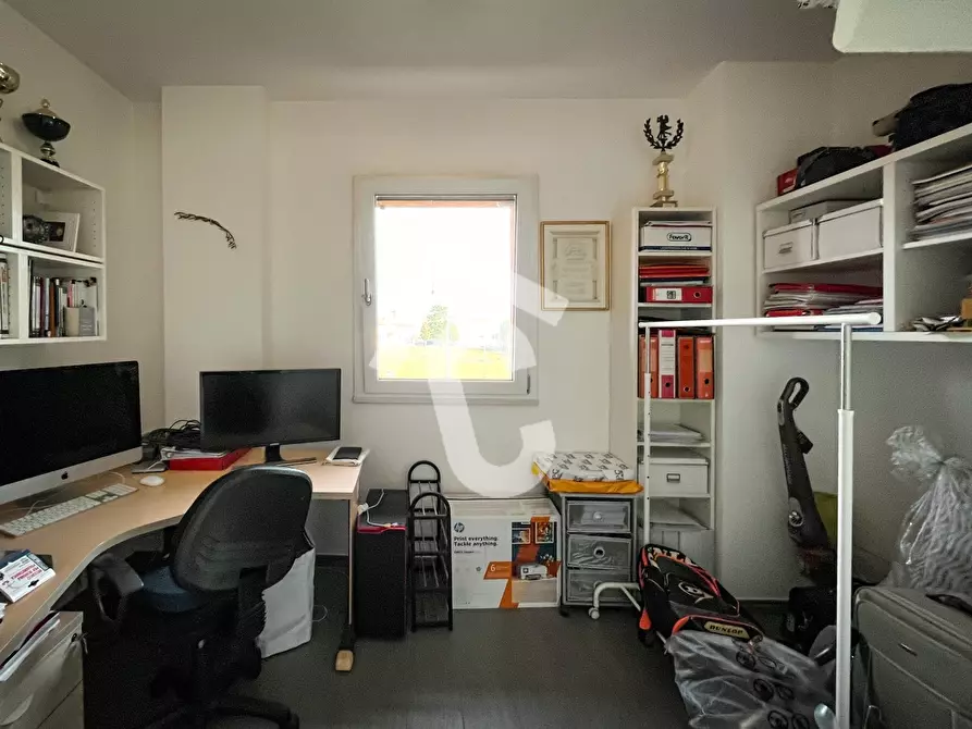 Immagine 16 di Appartamento in vendita  a Castelbellino