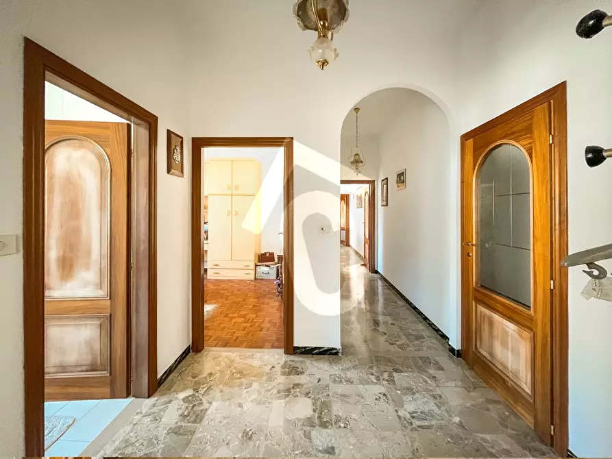 Immagine 5 di Appartamento in vendita  a Jesi