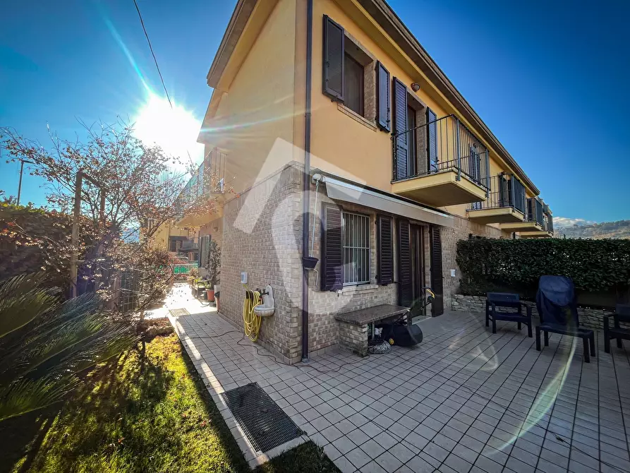 Immagine 40 di Villetta a schiera in vendita  a Castelplanio