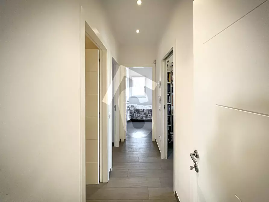 Immagine 13 di Appartamento in vendita  a Castelbellino