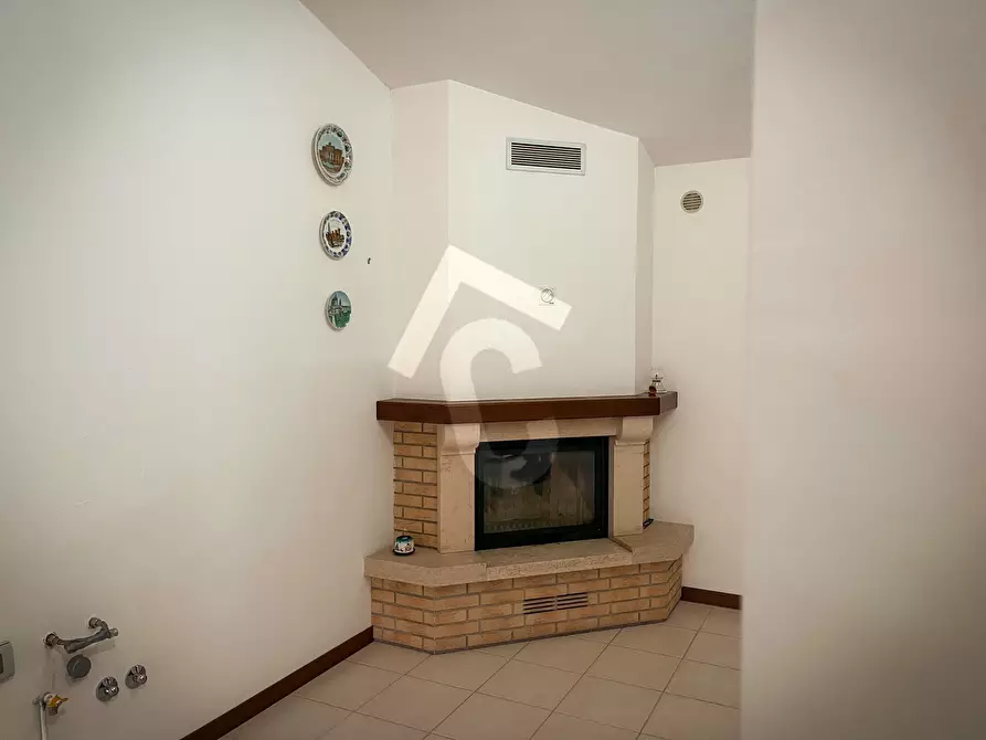 Immagine 19 di Appartamento in vendita  a Jesi