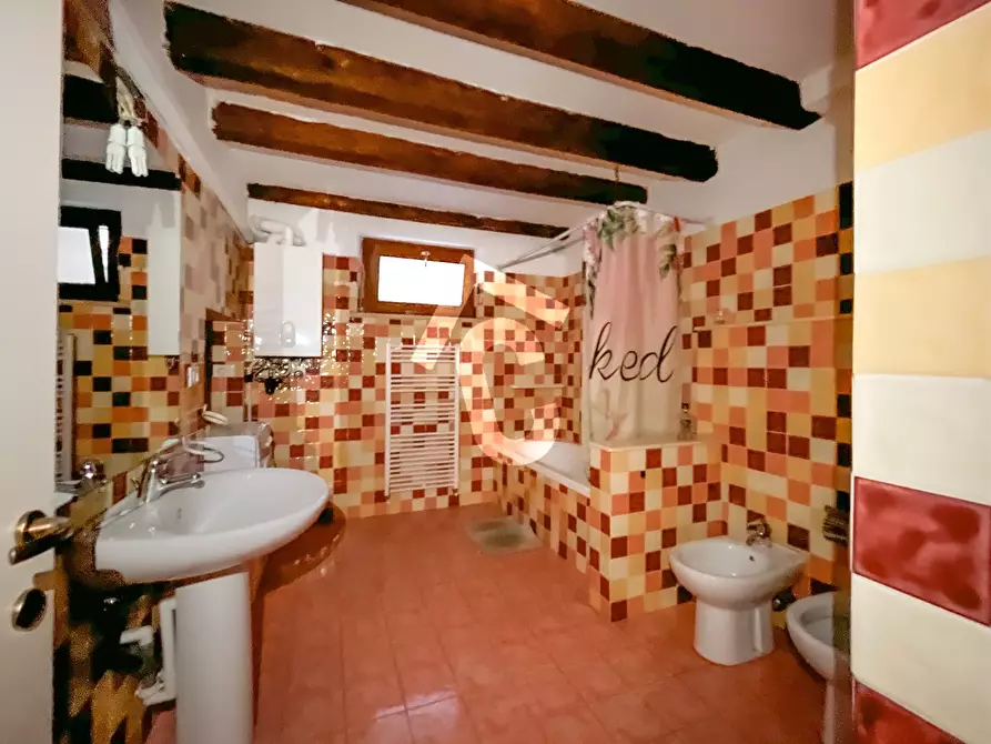 Immagine 9 di Appartamento in affitto  a Jesi