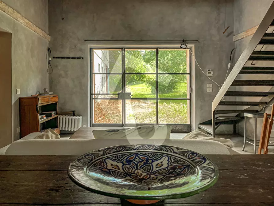 Immagine 11 di Rustico / casale in vendita  a Jesi