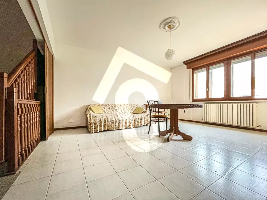 Immagine 2 di Villetta a schiera in vendita  a Jesi