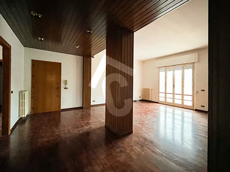 Immagine 5 di Pentalocale in vendita  a Jesi