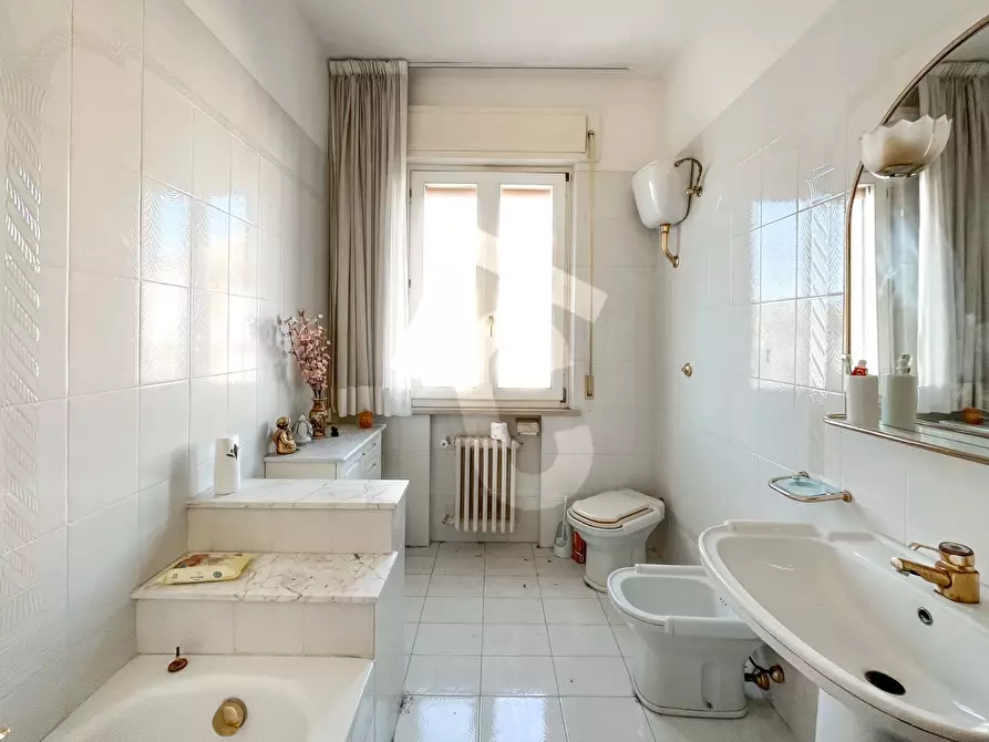 Immagine 13 di Appartamento in vendita  a Jesi