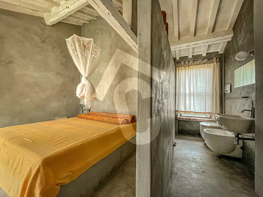 Immagine 14 di Rustico / casale in vendita  a Jesi