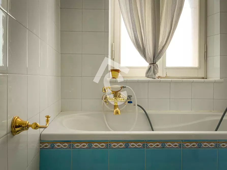 Immagine 19 di Casa bifamiliare in vendita  a Jesi