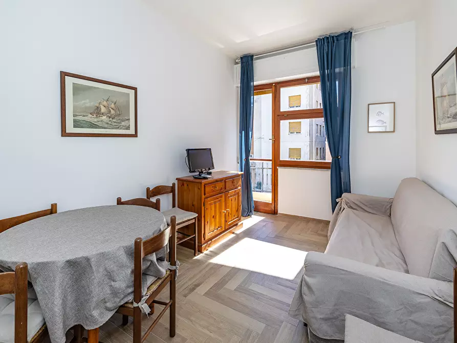 Immagine 3 di Bilocale in affitto  in Via Torino a Finale Ligure