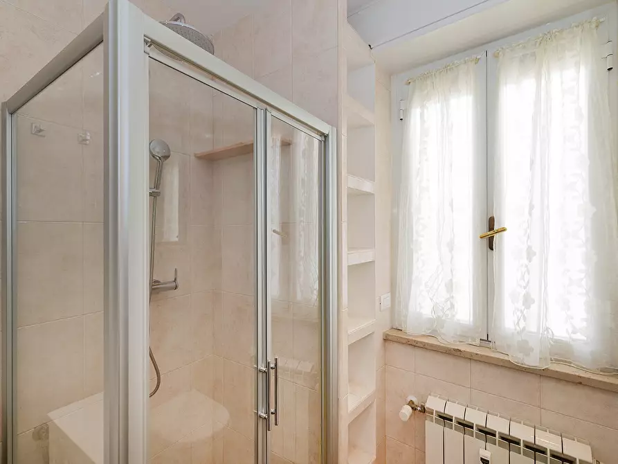 Immagine 17 di Bilocale in affitto  in Via Nicolò Saccone a Finale Ligure