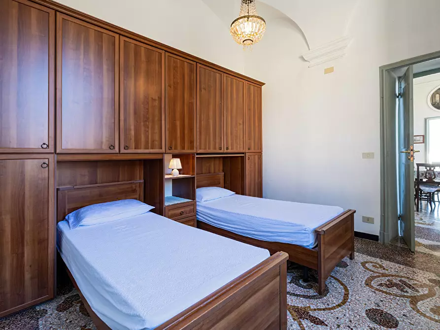 Immagine 25 di Trilocale in affitto  in Piazza Vittorio Emanuele II a Finale Ligure