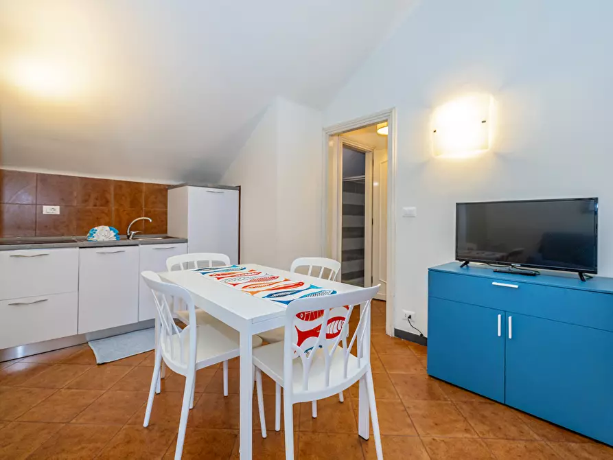 Immagine 12 di Bilocale in affitto  in Piazza Vittorio Emanuele II a Finale Ligure