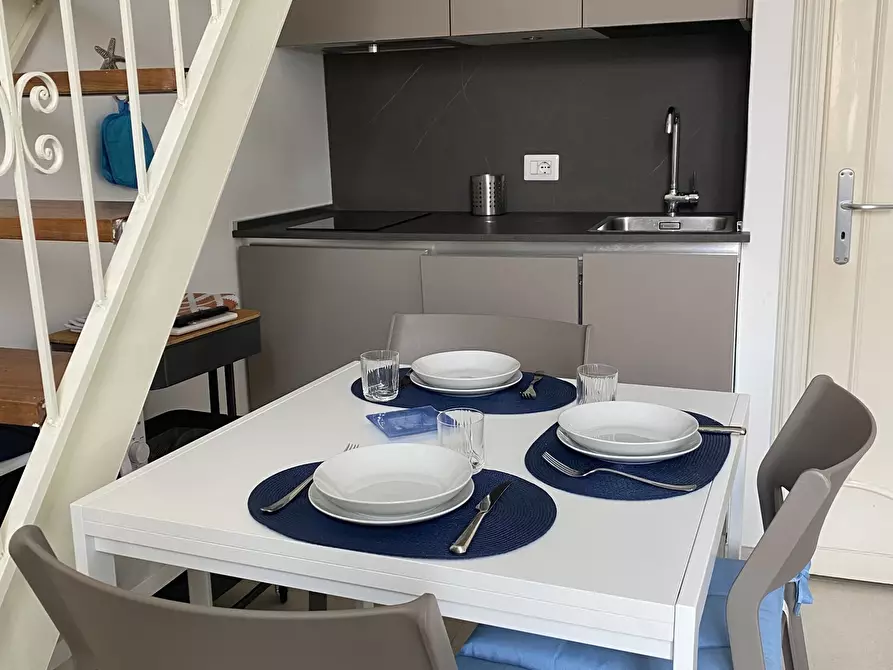 Immagine 18 di Monolocale in affitto  in Piazza Vittorio Emanuele II 5 a Finale Ligure