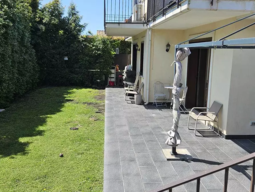 Immagine 3 di Villa in vendita  a Pedara