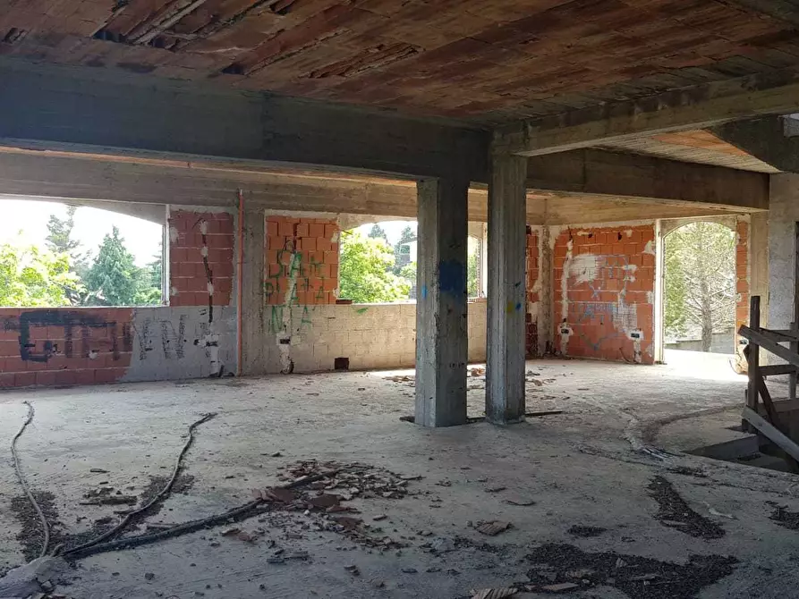 Immagine 21 di Bar / Ristorante in vendita  a Pedara