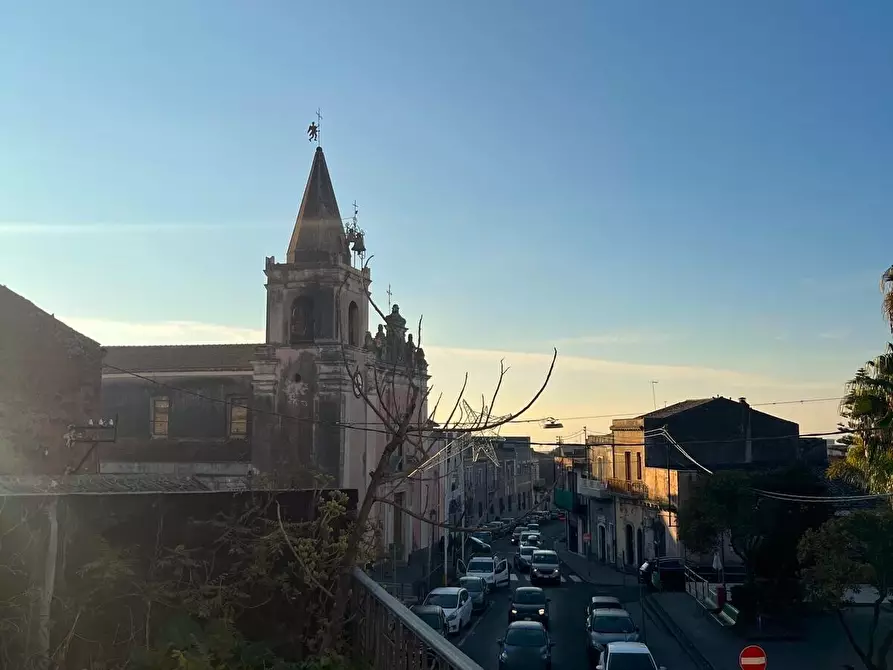 Immagine 2 di Appartamento in vendita  in Via Roma 6 a Gravina Di Catania
