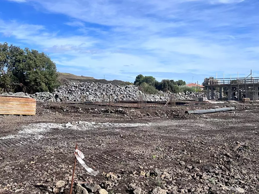 Immagine 9 di Villa in vendita  a Pedara