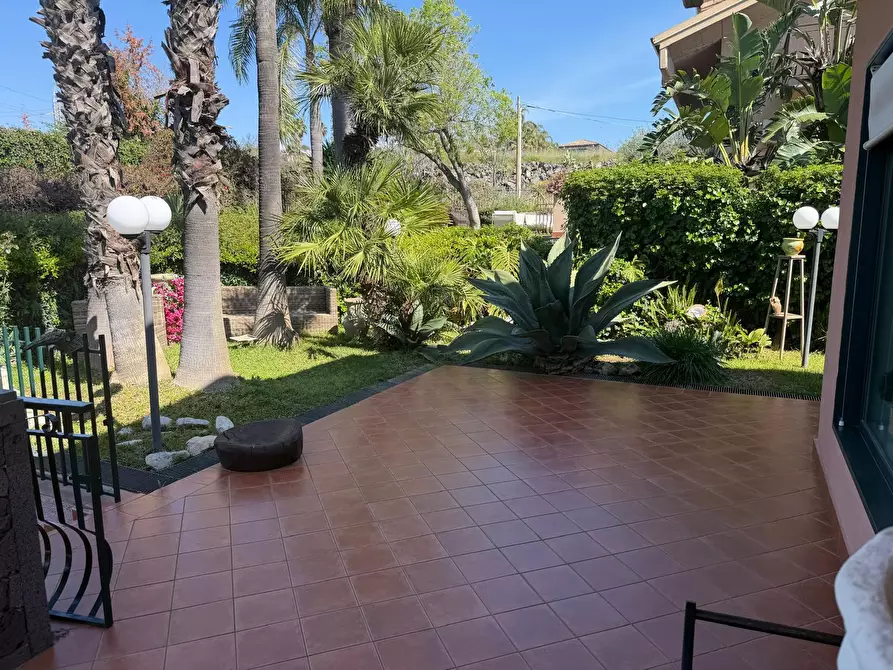 Immagine 30 di Villa in vendita  a Sant'agata Li Battiati