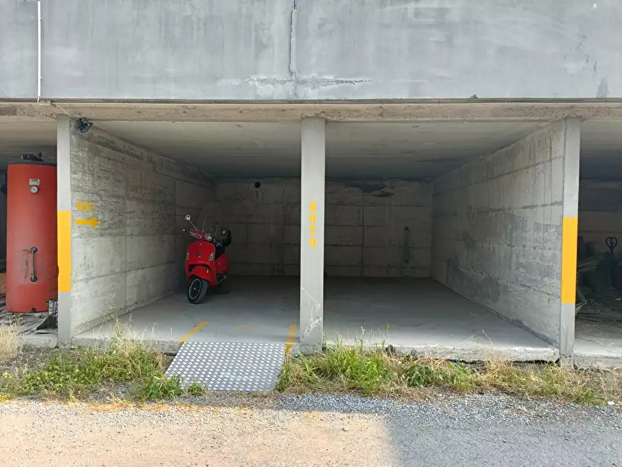 Immagine 43 di Ufficio in affitto  in Via Giuseppe Ungaretti 10 a Genova