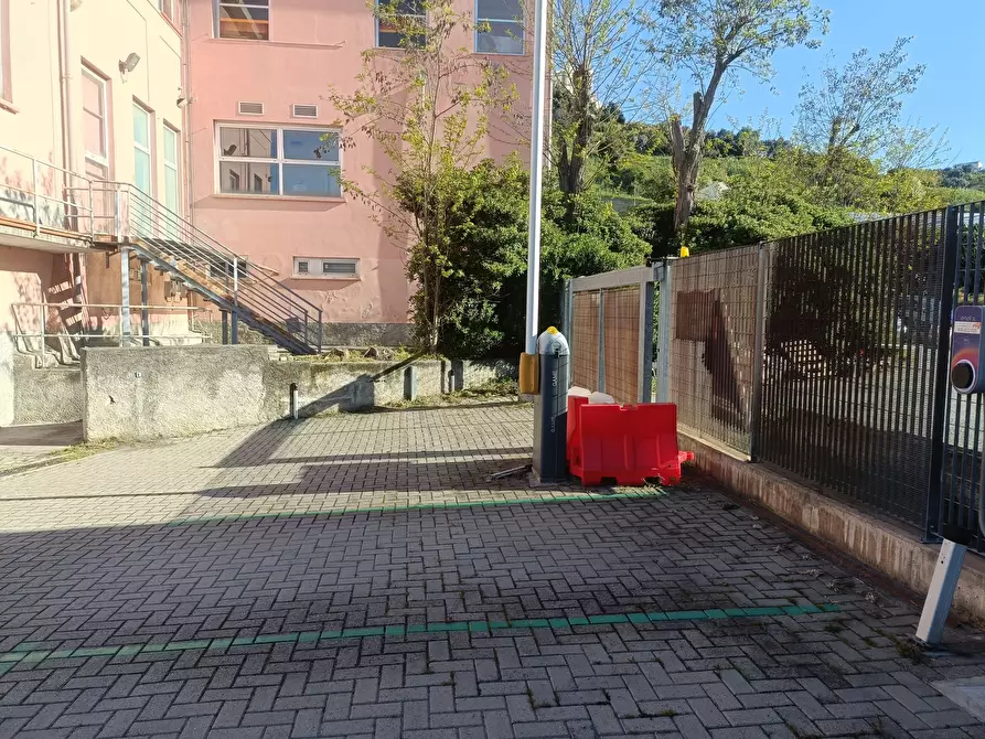 Immagine 19 di Attività artigianale in affitto  in Via Giuseppe Ungaretti 10 a Genova