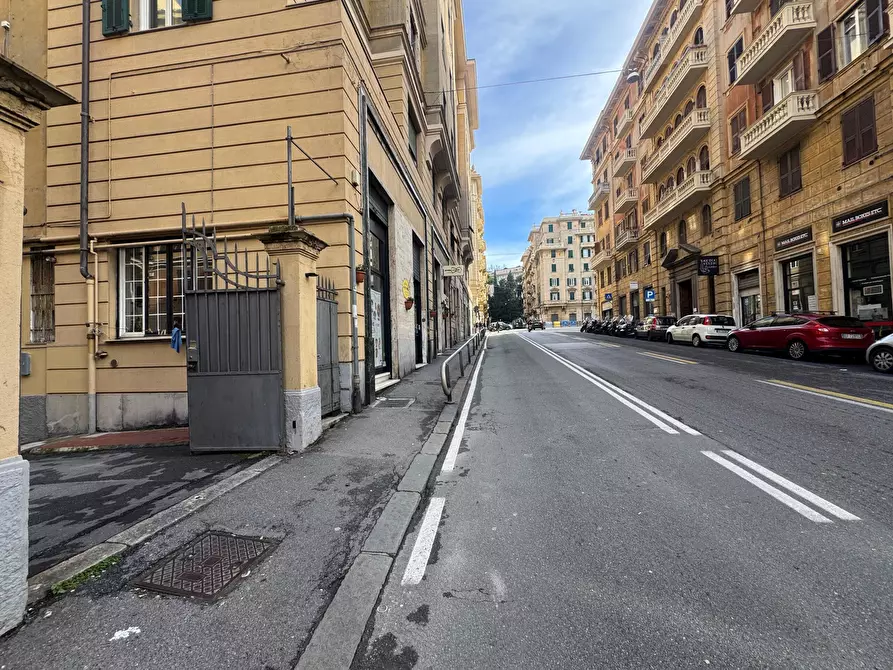 Immagine 2 di Garage in vendita  in Via Giovanni Torti 44 a Genova