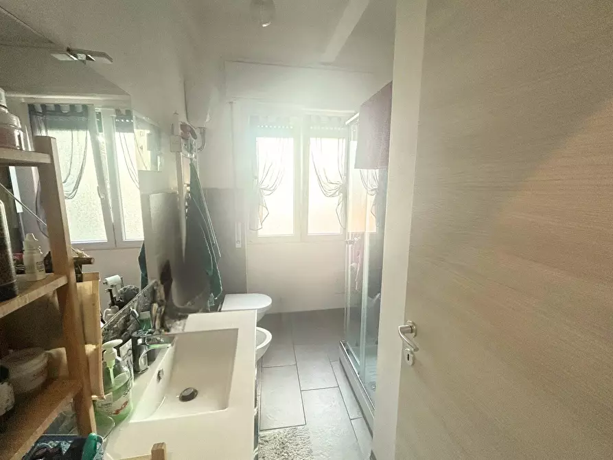 Immagine 19 di Quadrilocale in vendita  a Genova