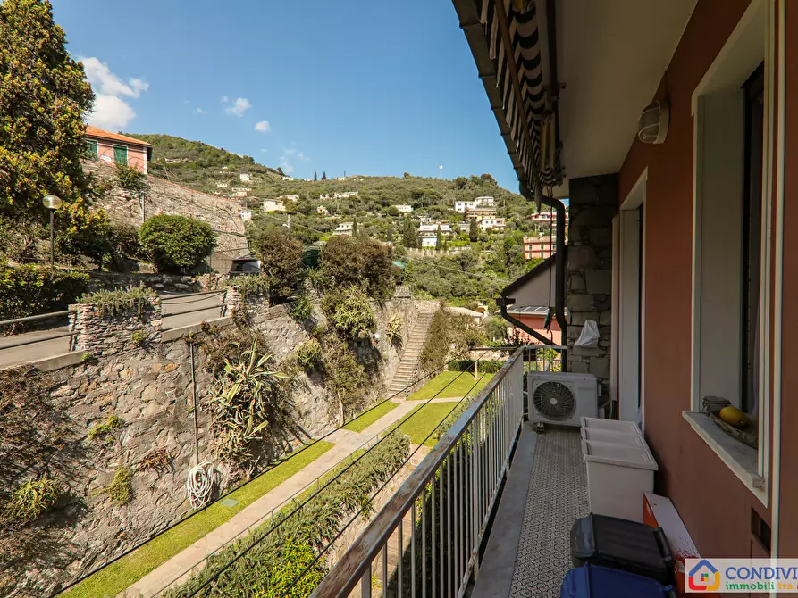 Immagine 45 di Appartamento in vendita  in Via Mulinetti 48 a Recco