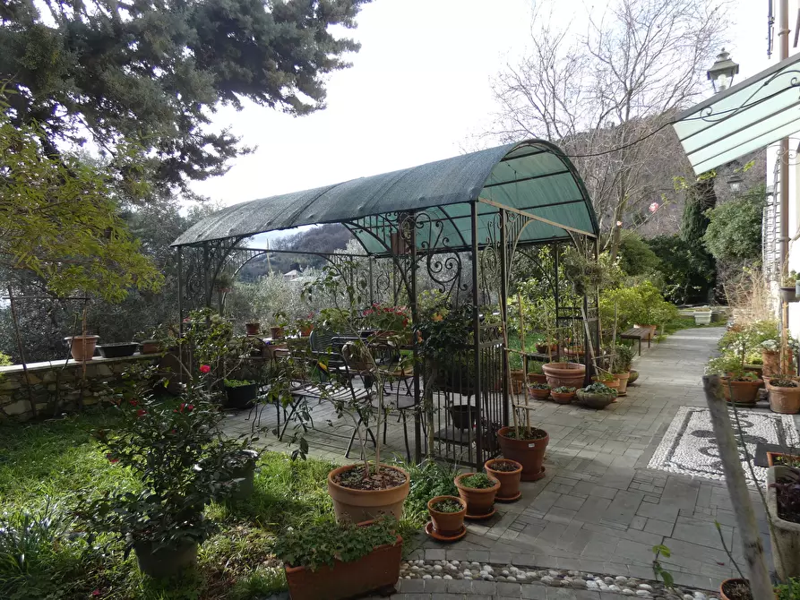 Immagine 50 di Casa indipendente in vendita  a Genova