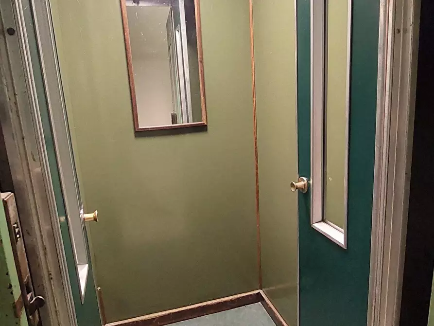 Immagine 28 di Trilocale in vendita  in Via Leonardo Montaldo 24 a Genova