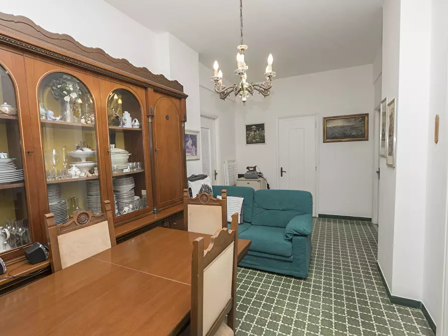 Immagine 39 di Pentalocale in vendita  in Via Venezia 12 a Genova