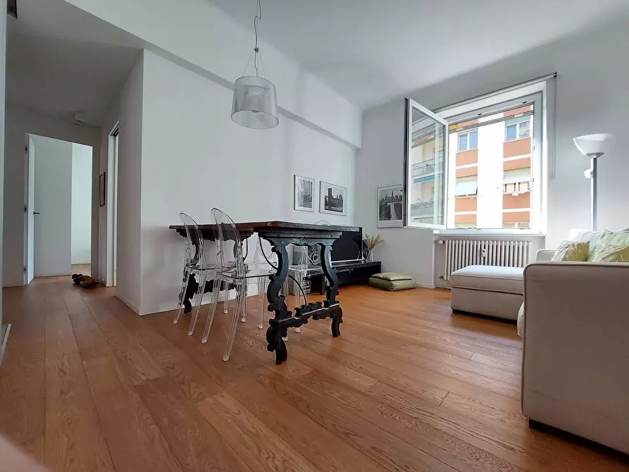 Immagine 61 di Trilocale in vendita  in Via Ameglia a Genova