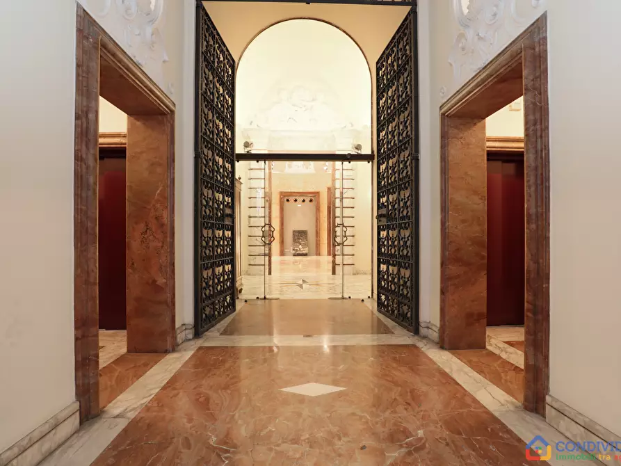 Immagine 24 di Albergo/B&B/Residence in affitto  in Piazza della Nunziata 5 a Genova