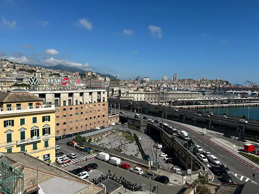 Immagine 33 di Pentalocale in vendita  in Via di Fassolo 3 a Genova