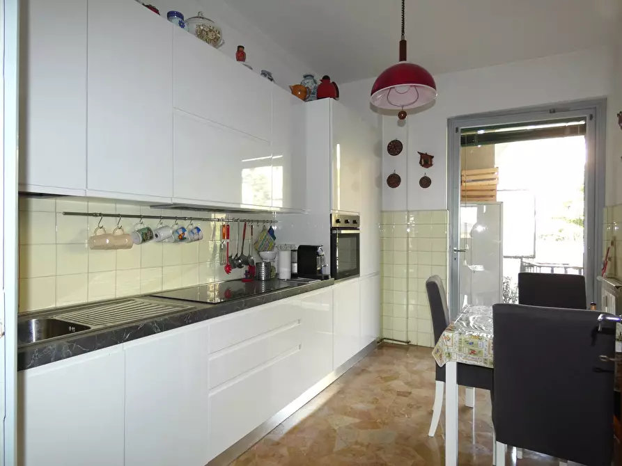 Immagine 5 di Quadrilocale in vendita  in Via Guglielmo Oberdan 26A a Genova