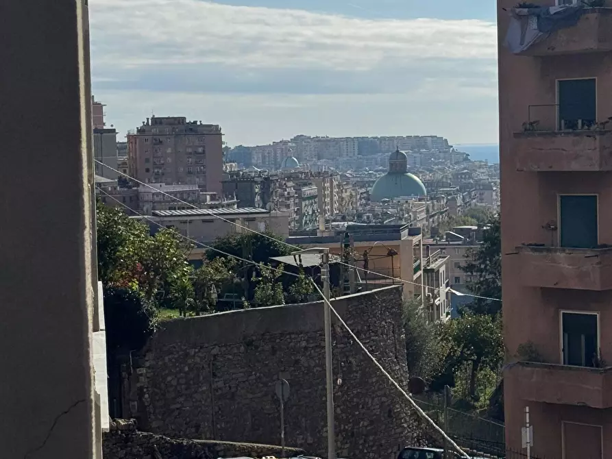 Immagine 2 di Bilocale in vendita  a Genova